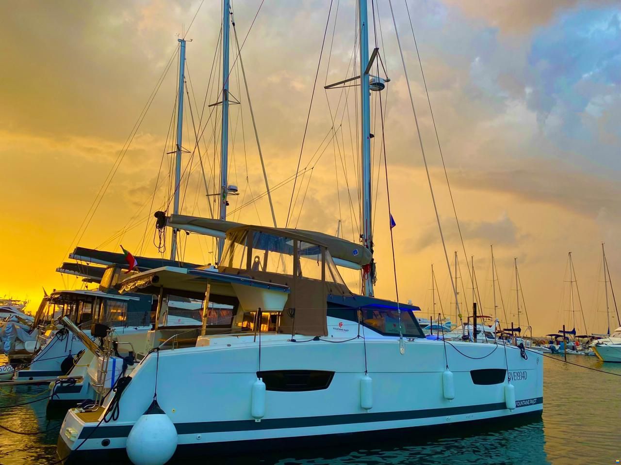 Fountaine Pajot Lucia 40