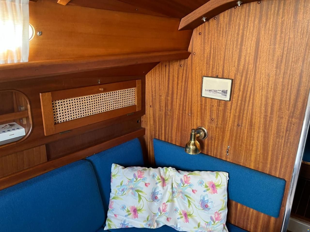 Bianca Commander 31
