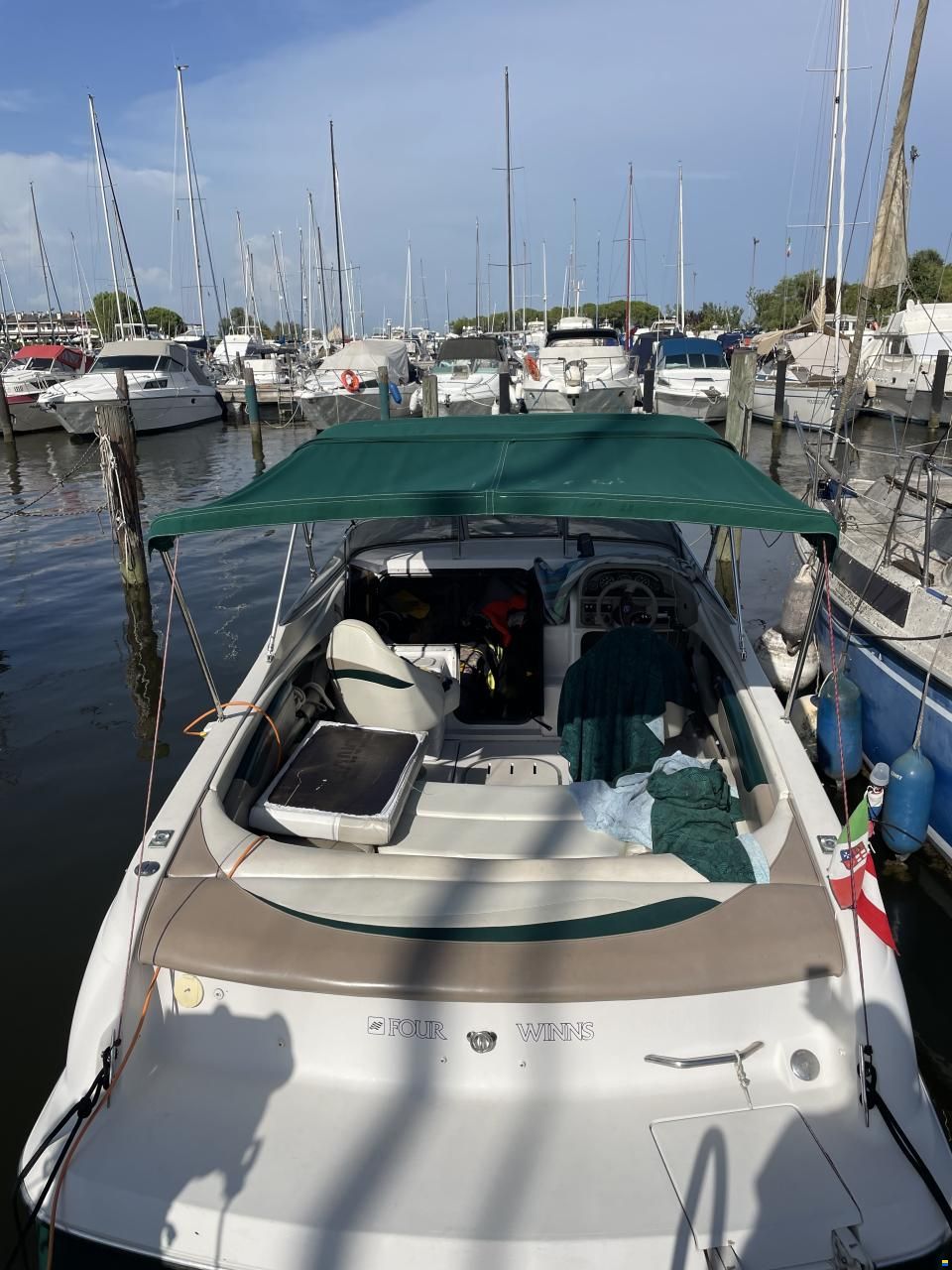 Four Winns Sundowner 245