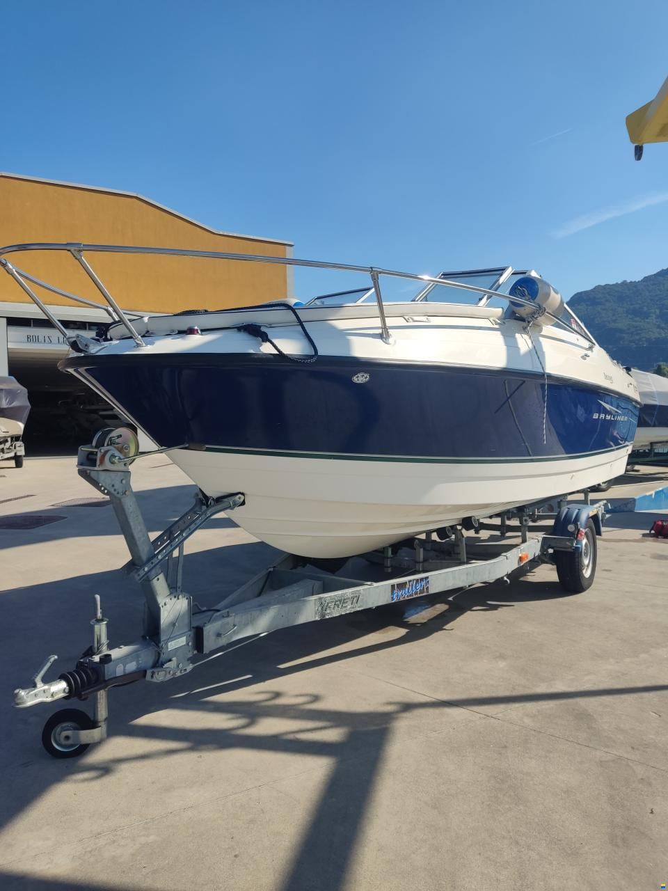 Bayliner Discovery 192