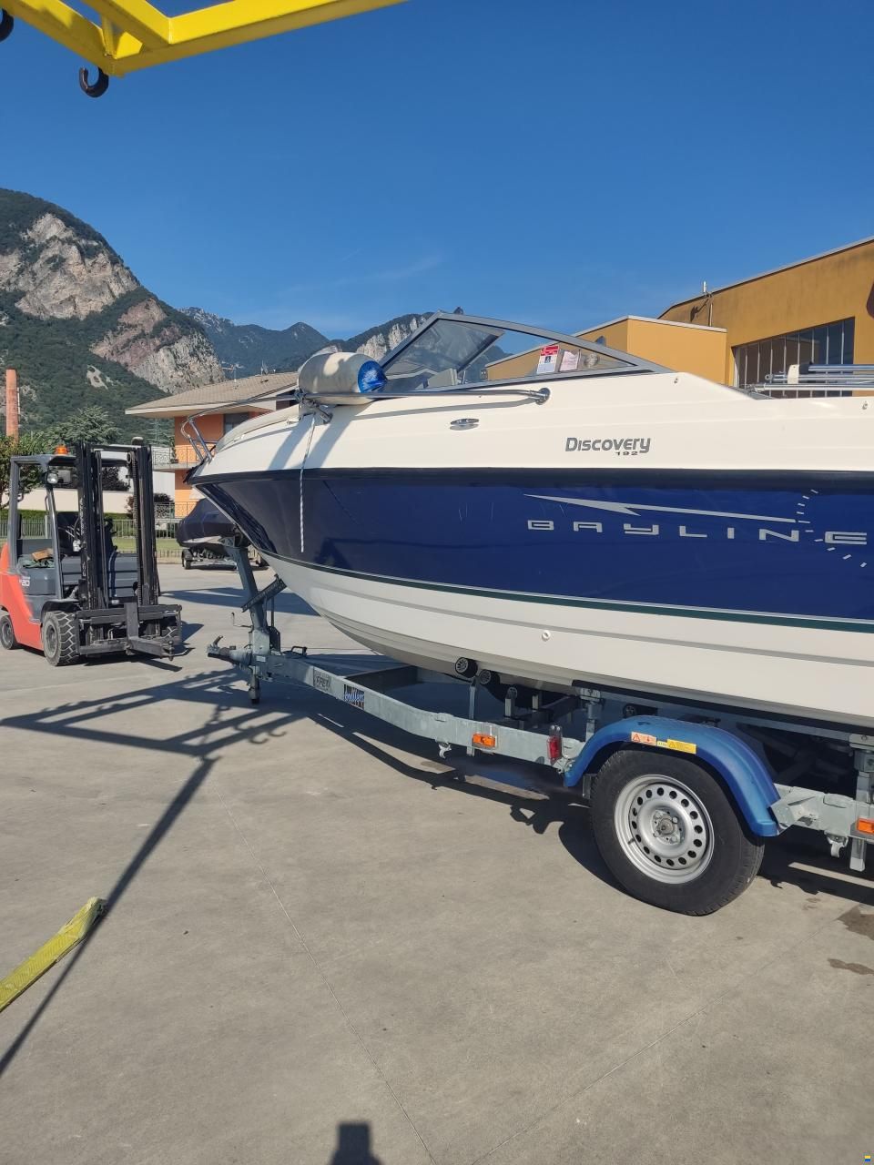 Bayliner Discovery 192