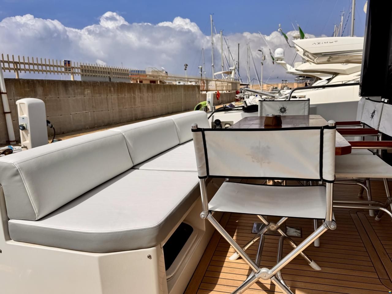 Sundeck 550
