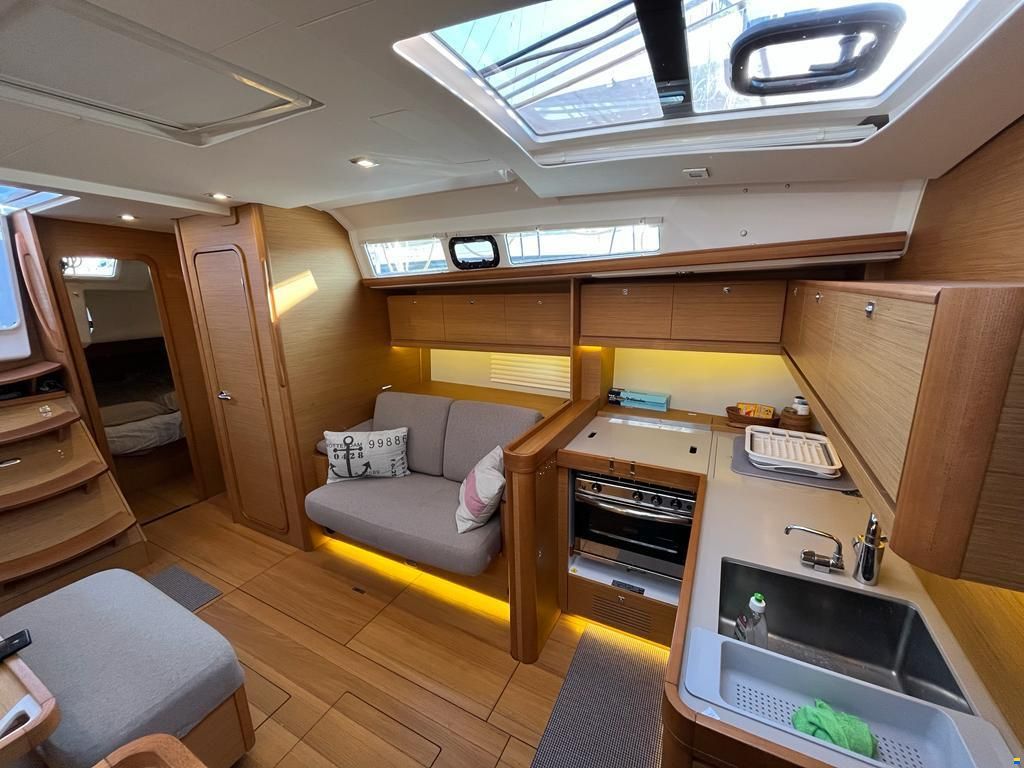Dufour Grand Large 460