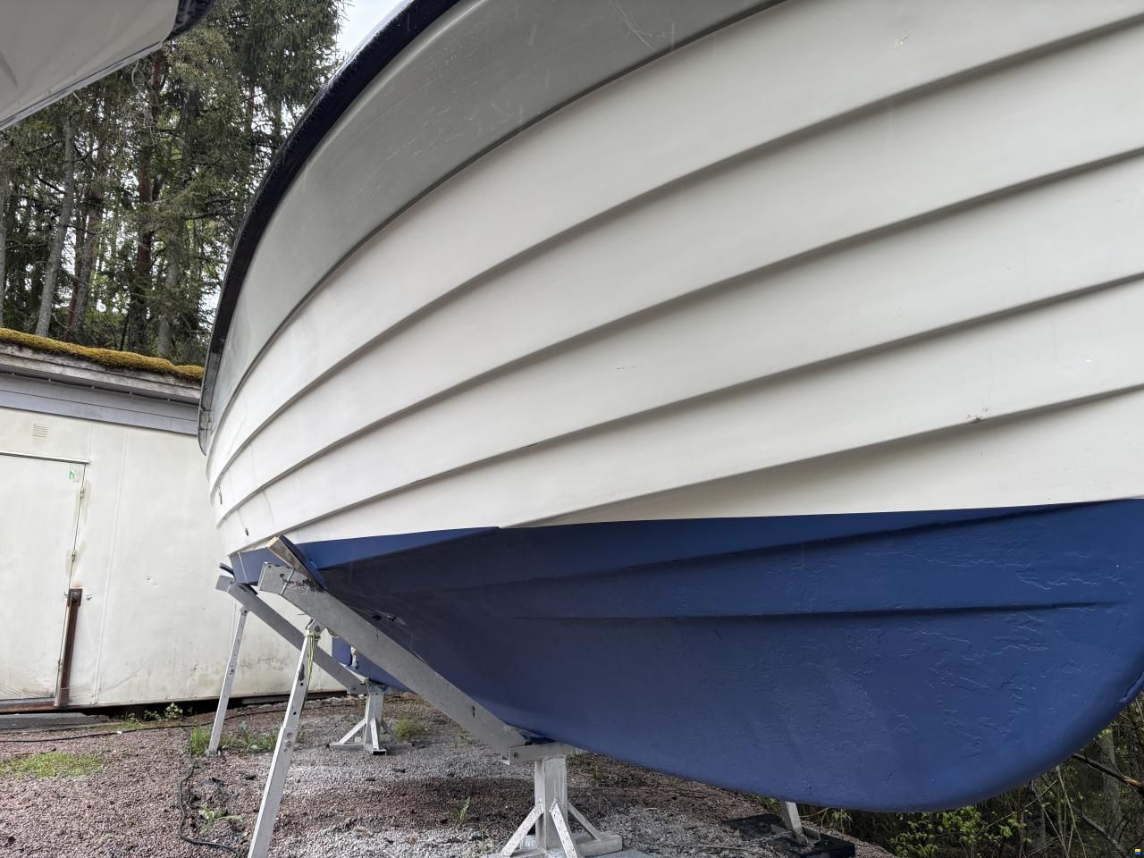 Saga 27 AC