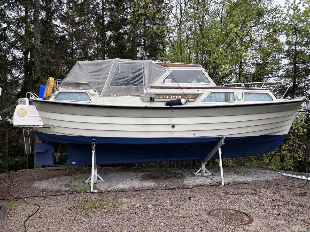 Saga 27 AC