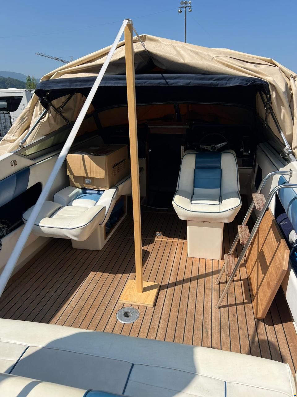 Sea Ray 260 CC