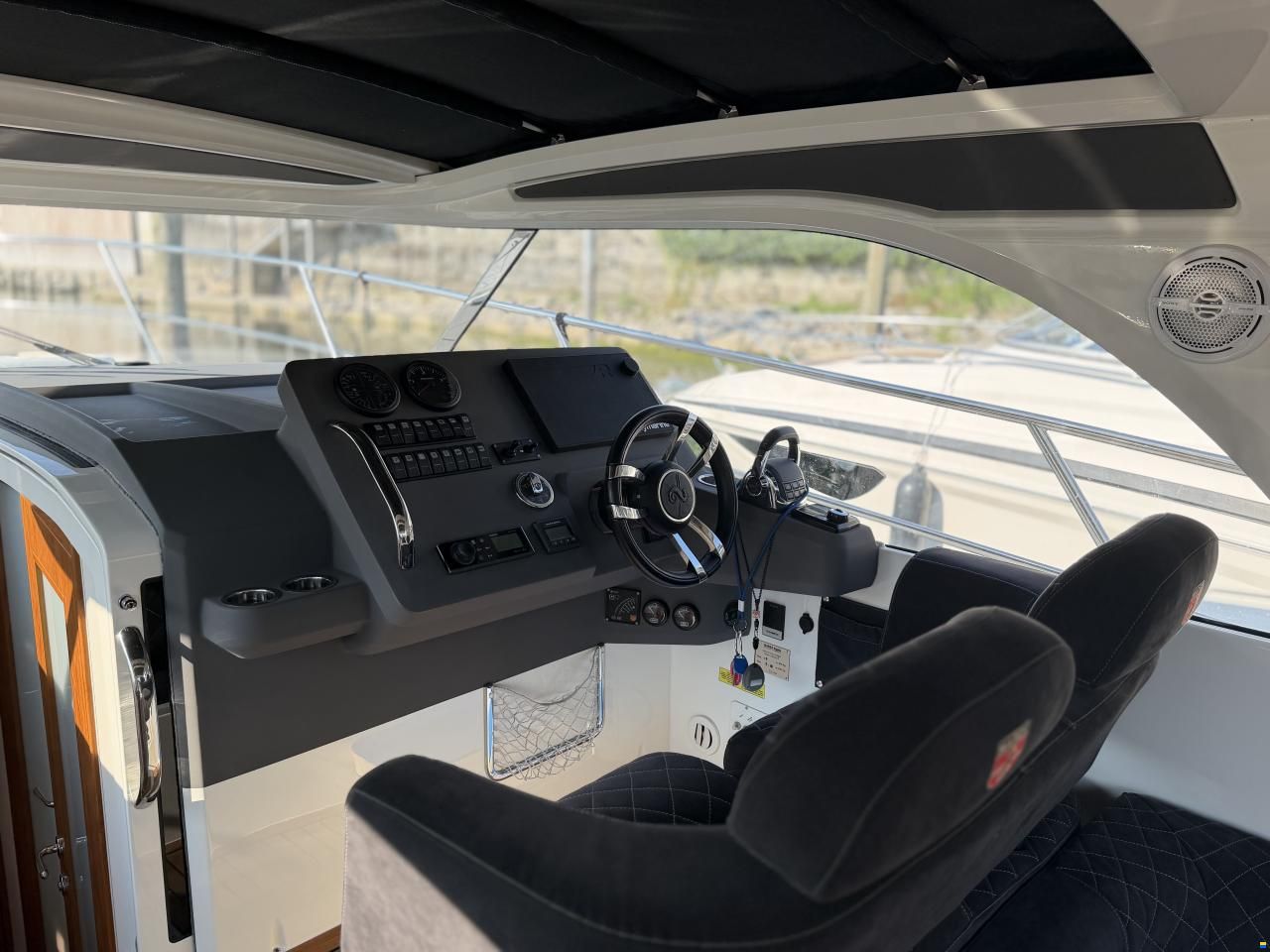 Marex 310 CC