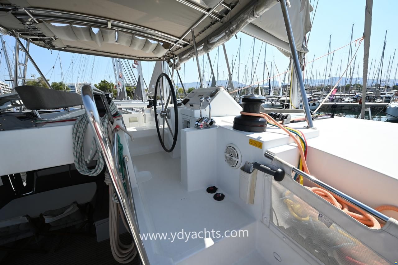 Lagoon 450 F