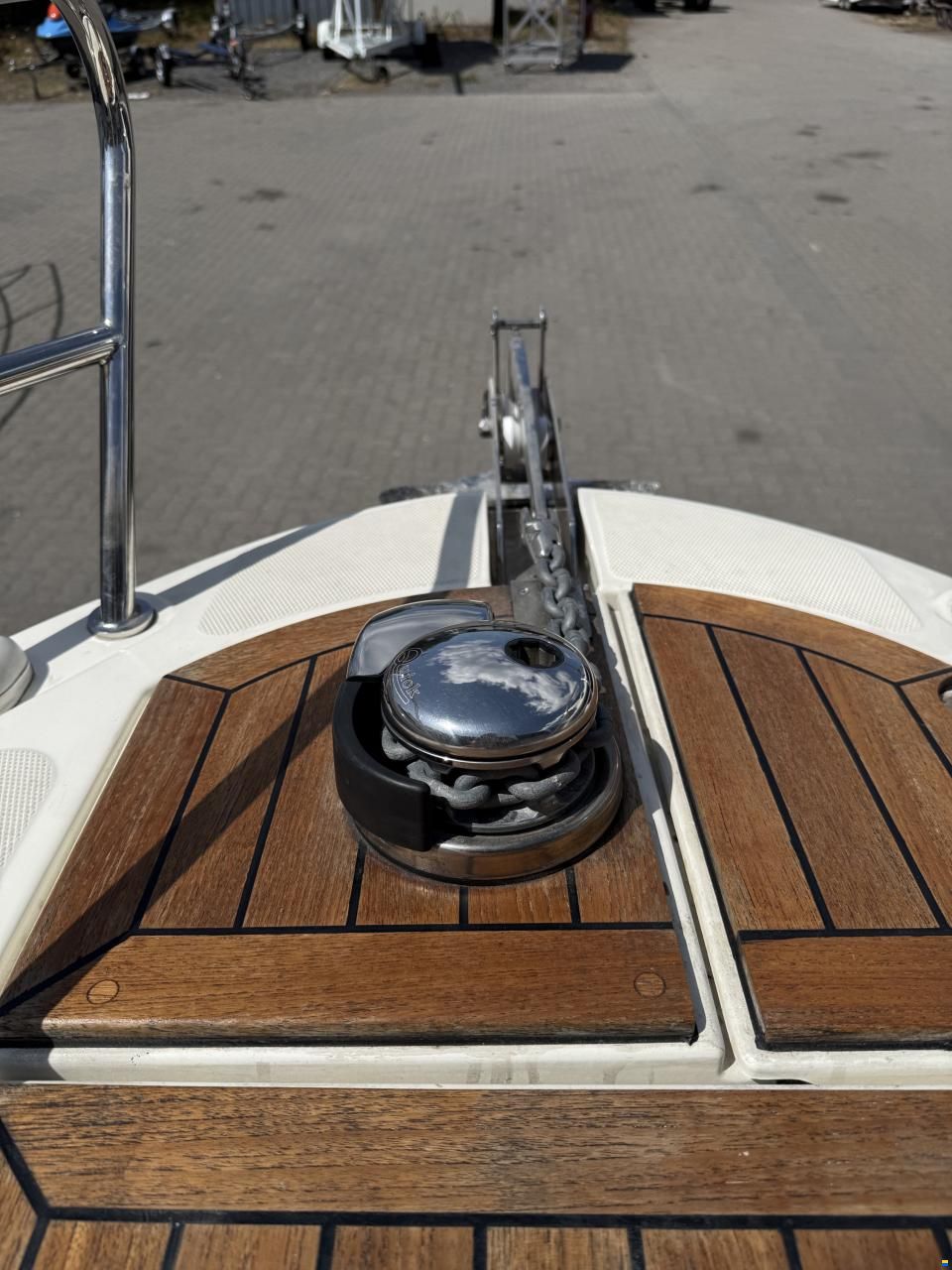Quicksilver Activ 645 Cabin