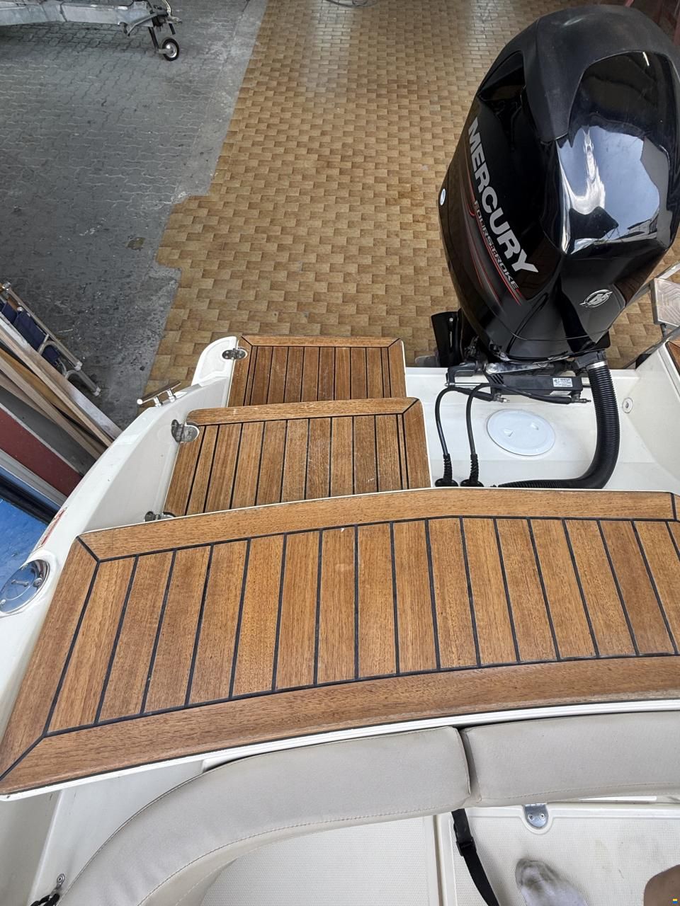 Quicksilver Activ 645 Cabin
