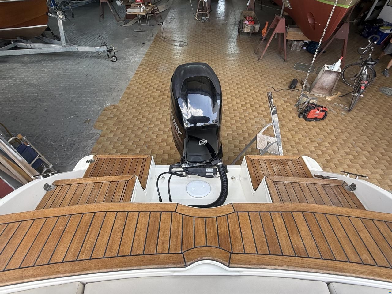 Quicksilver Activ 645 Cabin