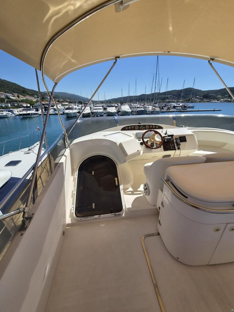 Princess 61