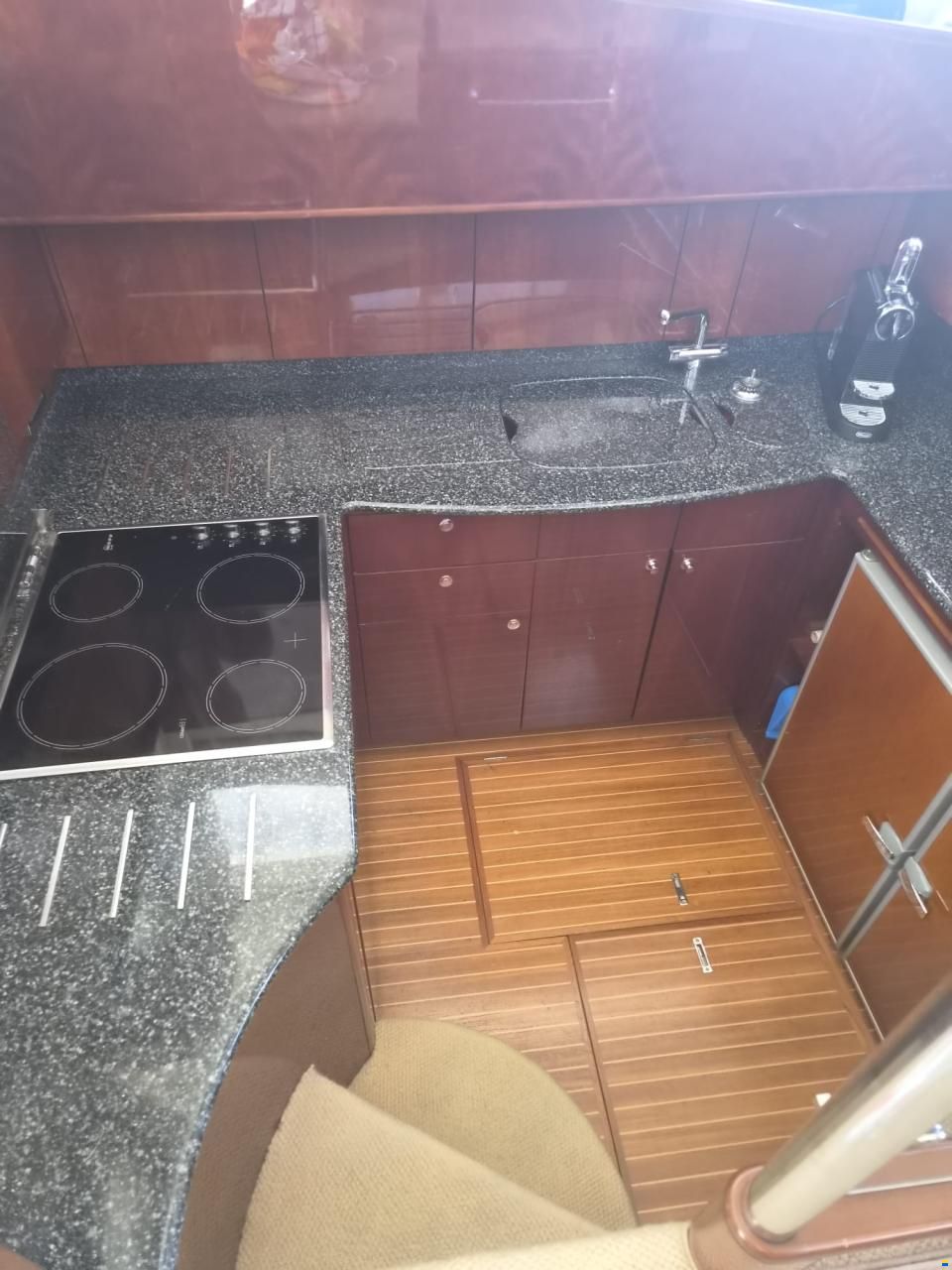 Princess 61
