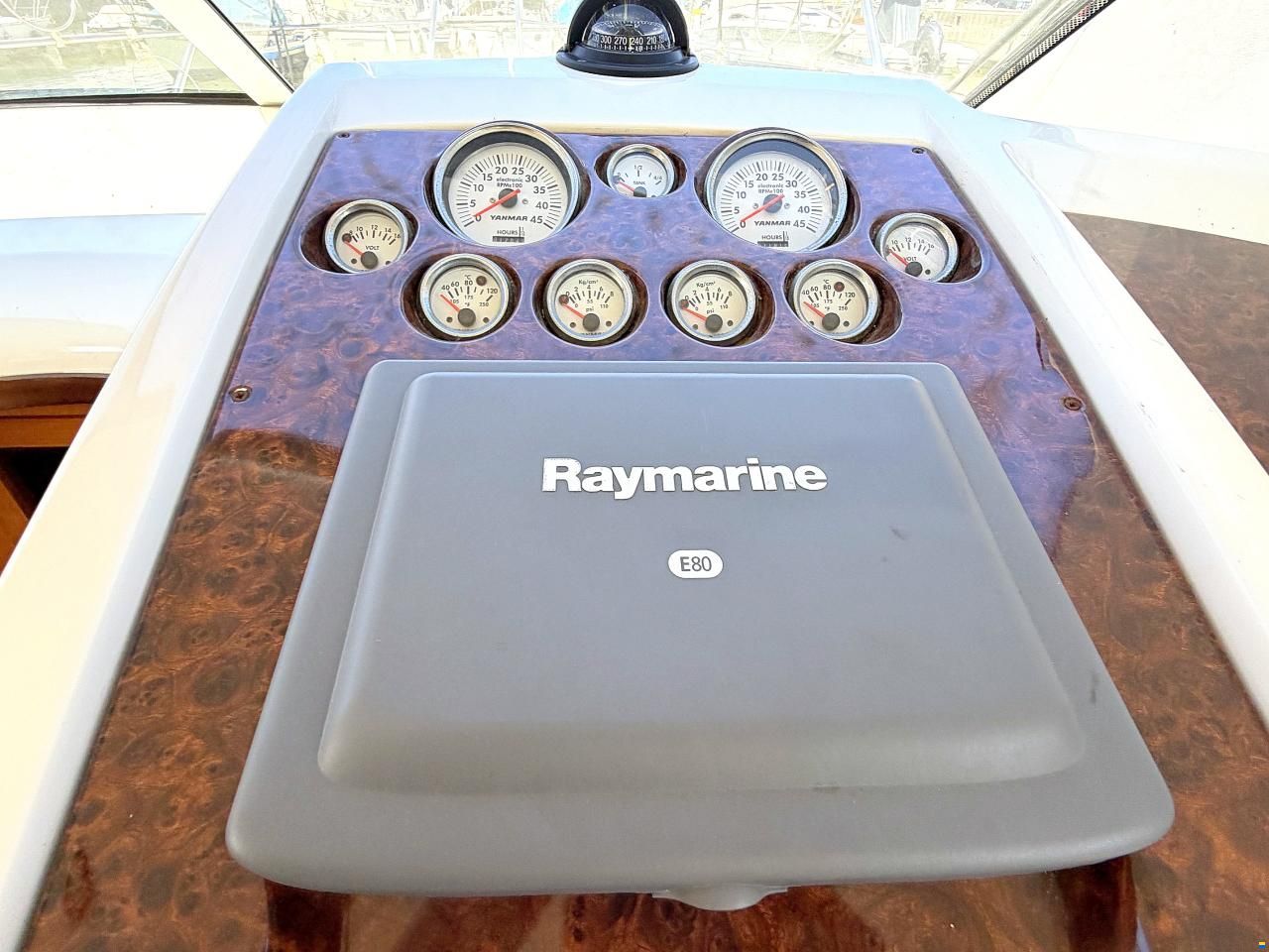 Sessa Dorado 32