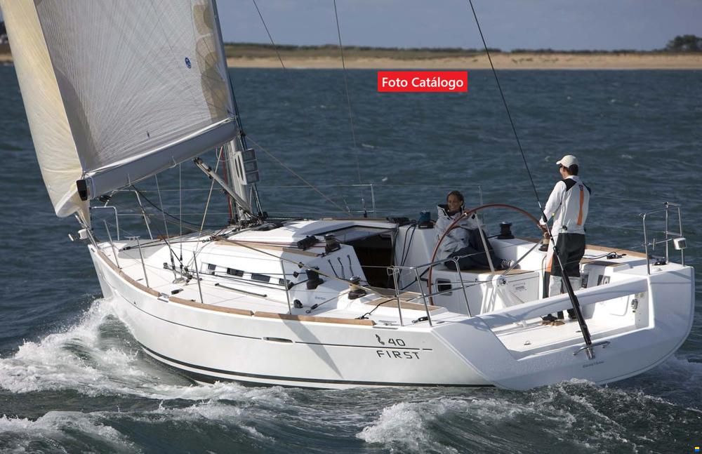 Beneteau First 40