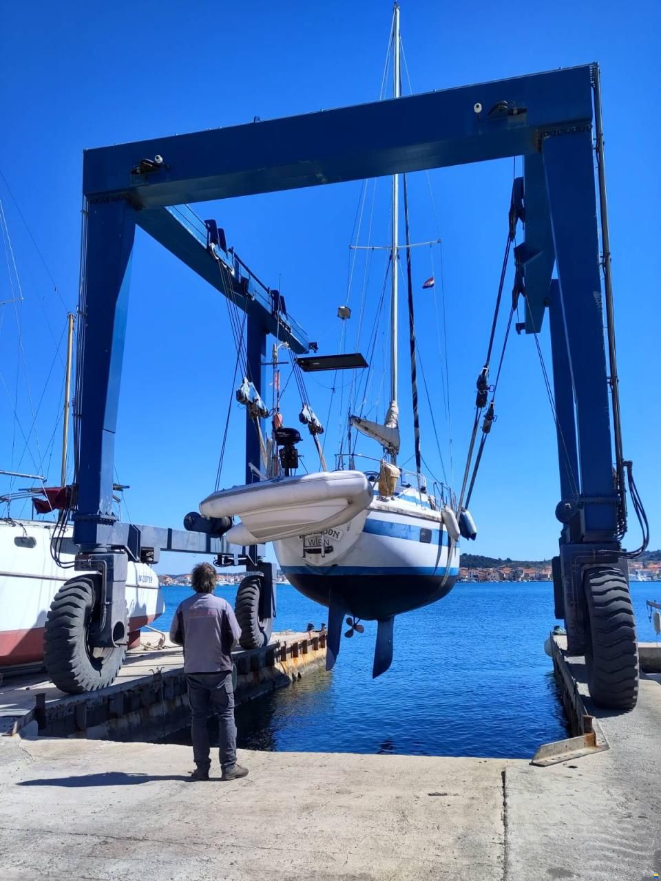 Coronado 35