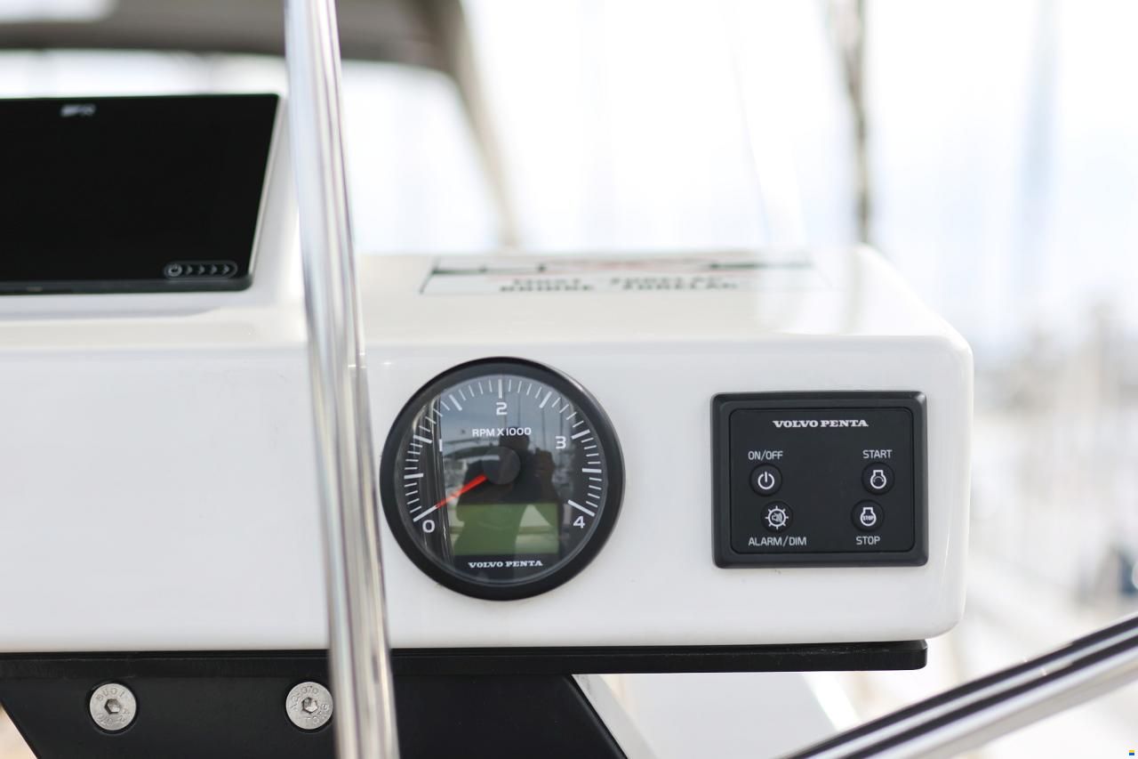 Dufour 530