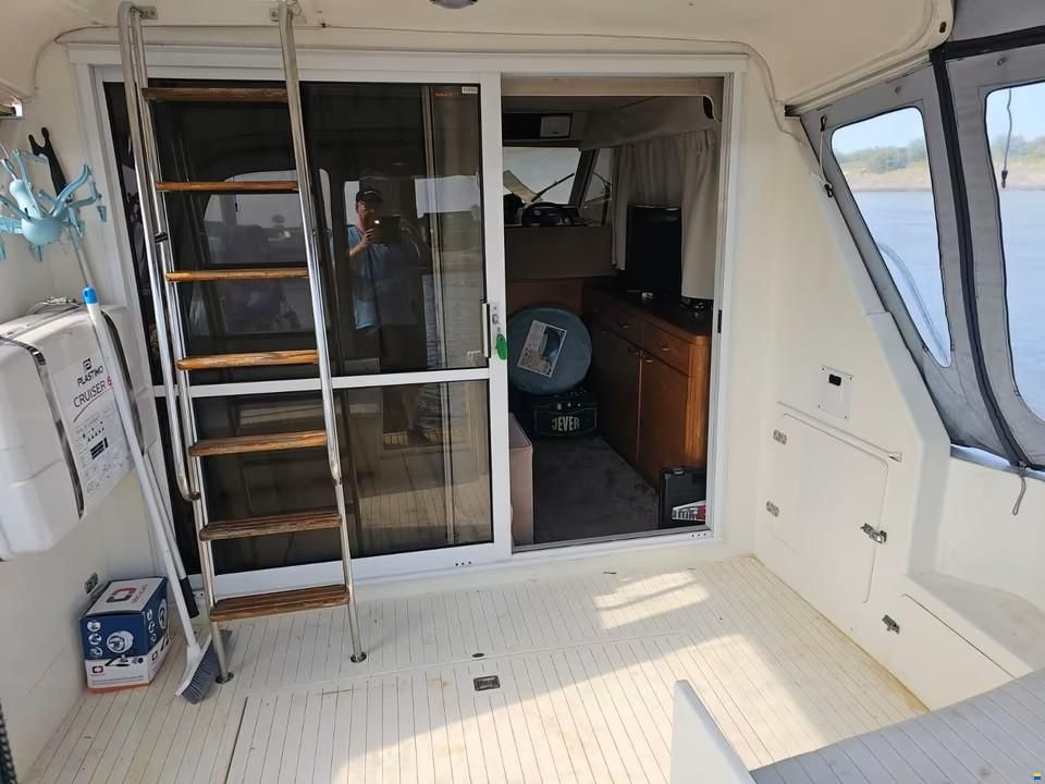 Princess 330 Fly