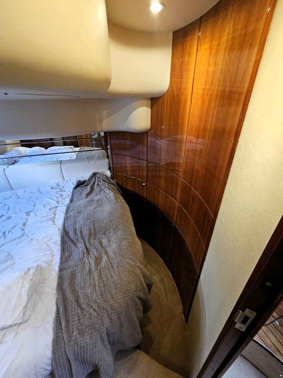Azimut 46 Fly