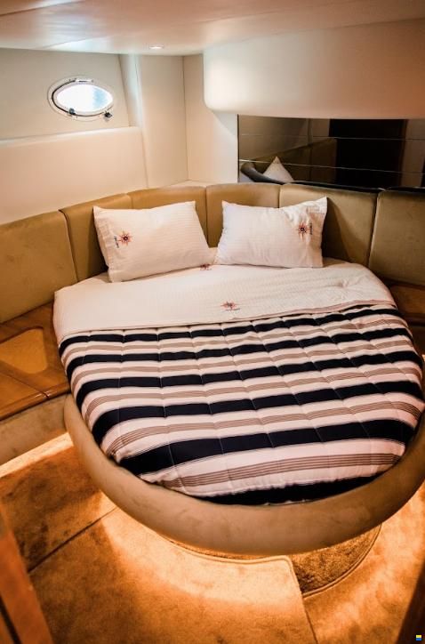 Azimut 46 Fly