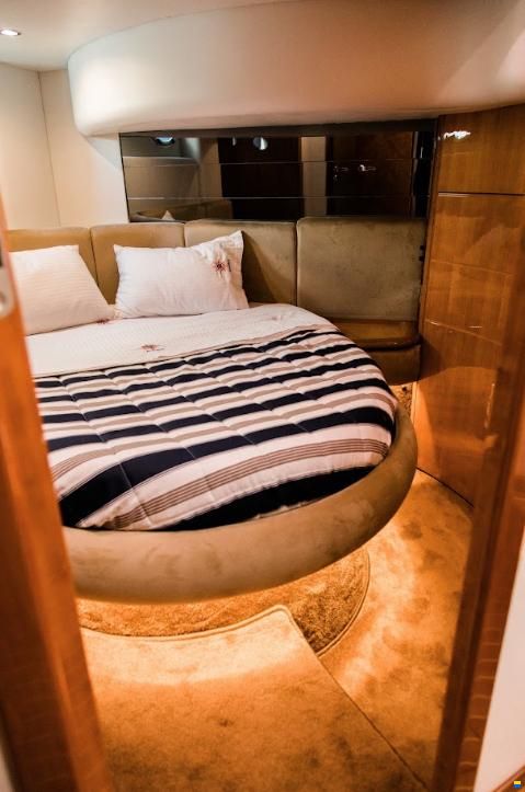 Azimut 46 Fly