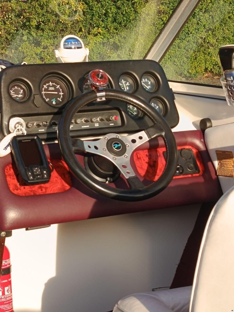 Sea Ray 200