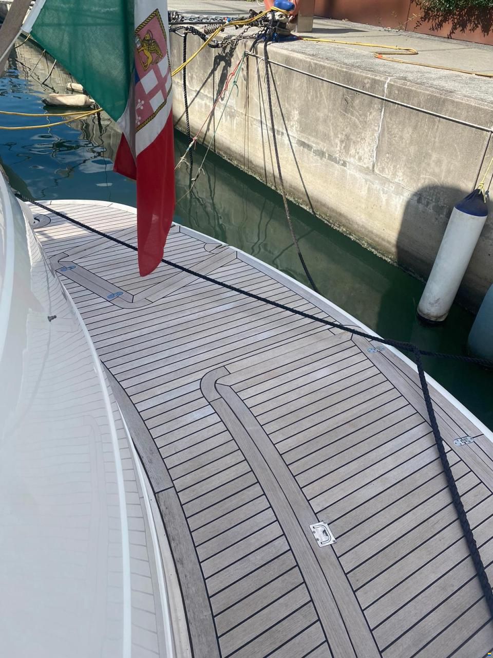 Fairline Squadron 62
