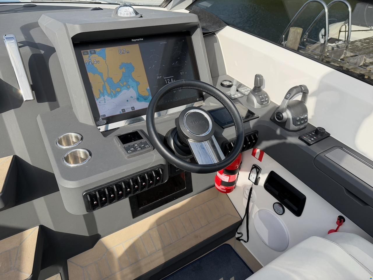 Windy Shamal 37