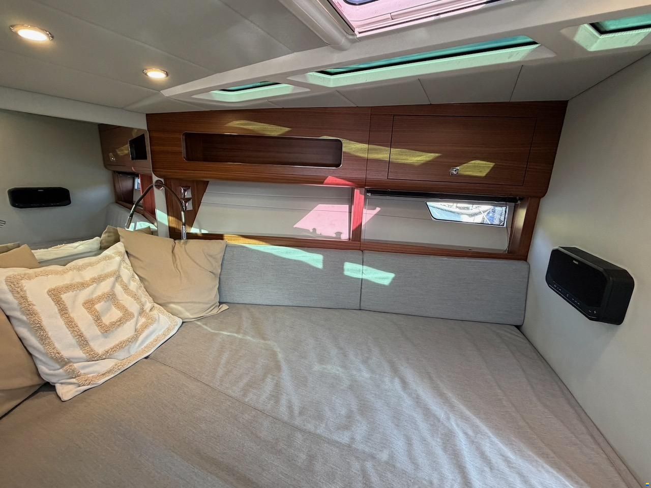 Windy Shamal 37