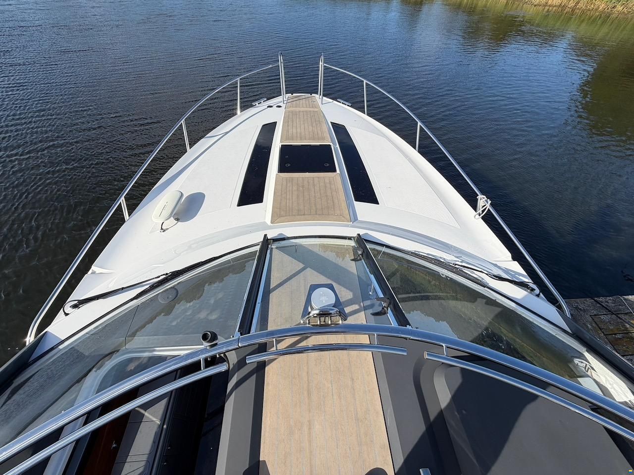 Windy Shamal 37