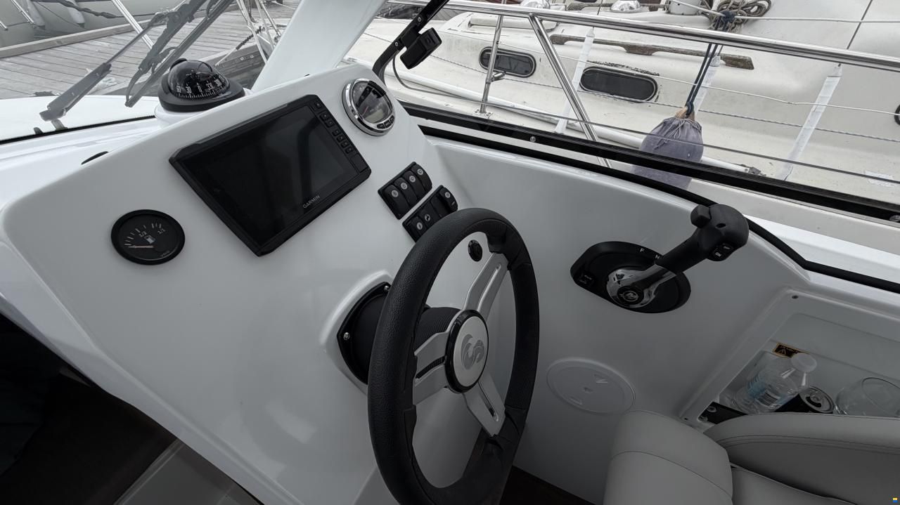 Beneteau Antares 7