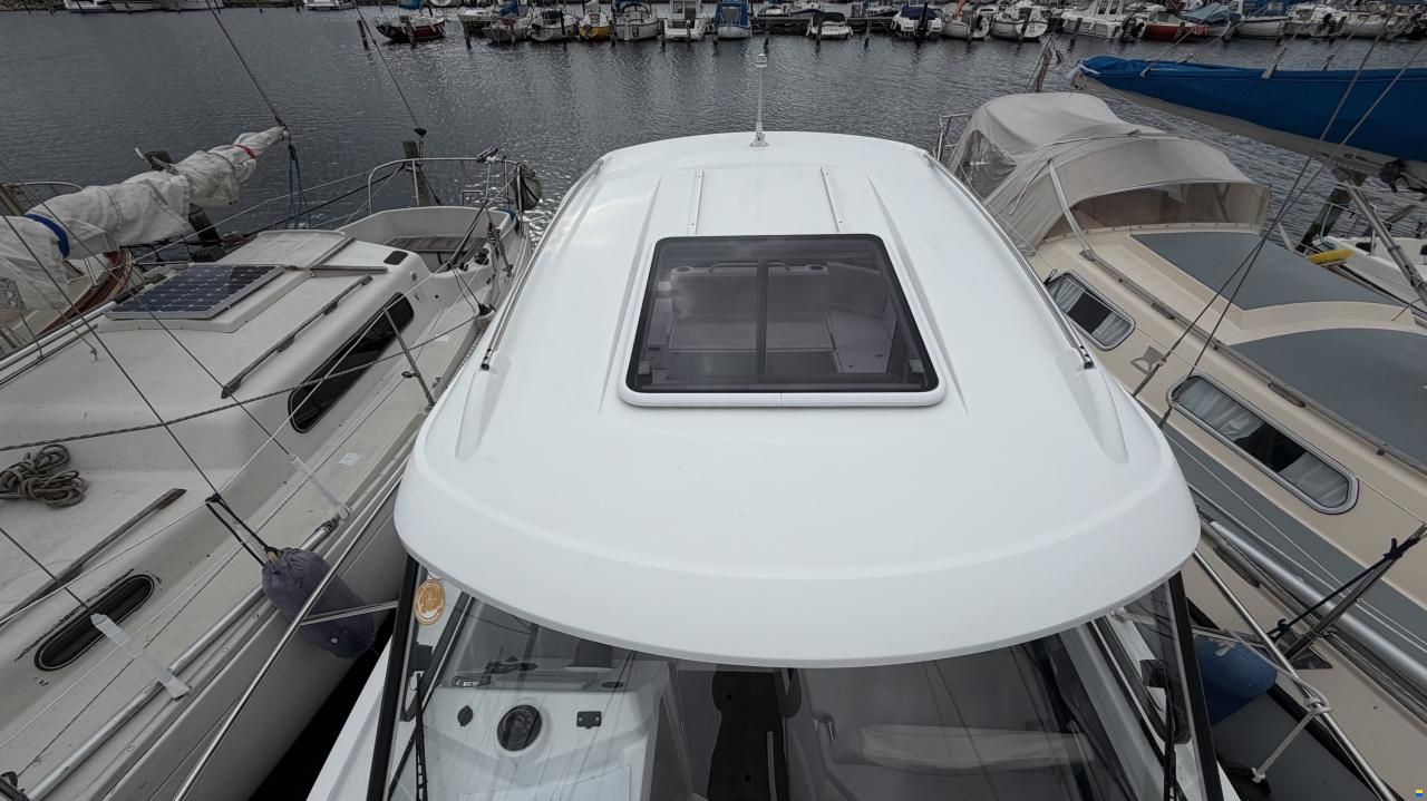 Beneteau Antares 7