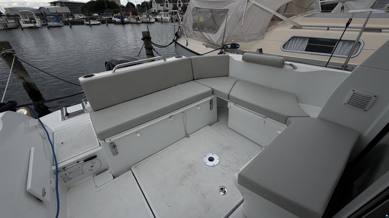 Beneteau Antares 7