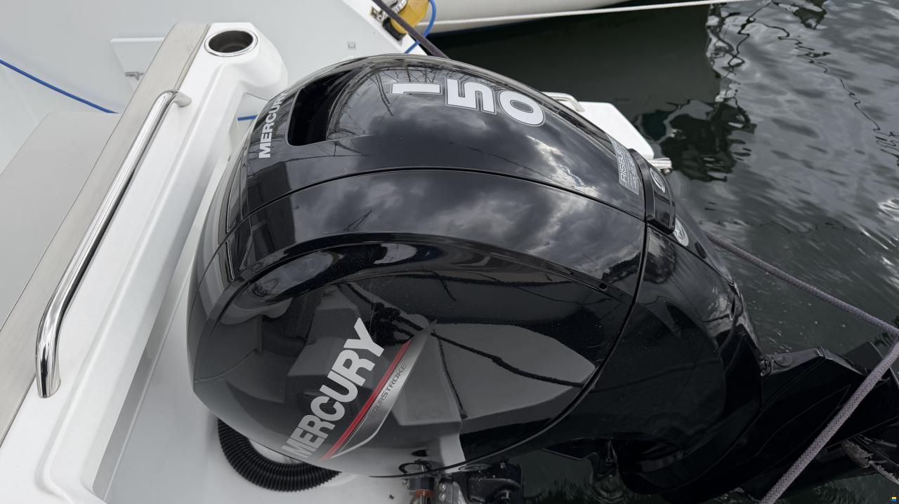 Beneteau Antares 7