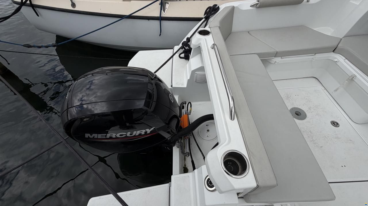 Beneteau Antares 7
