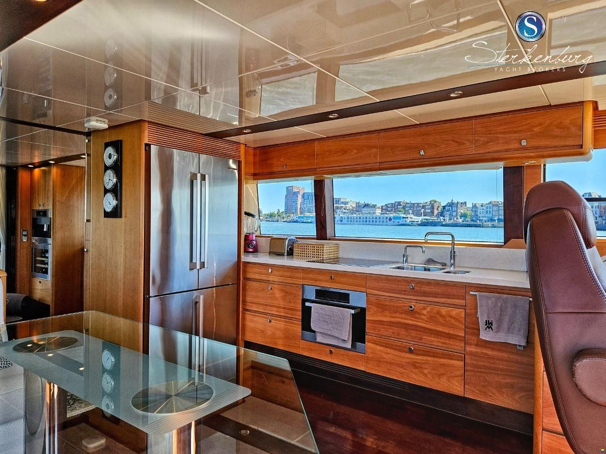 Van der Valk Continental II 2300 ALU-IPS