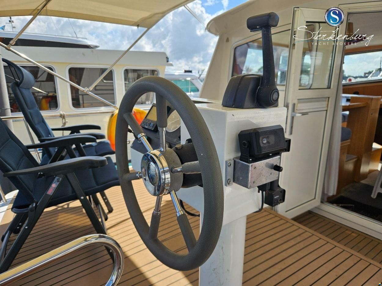Pilot 44