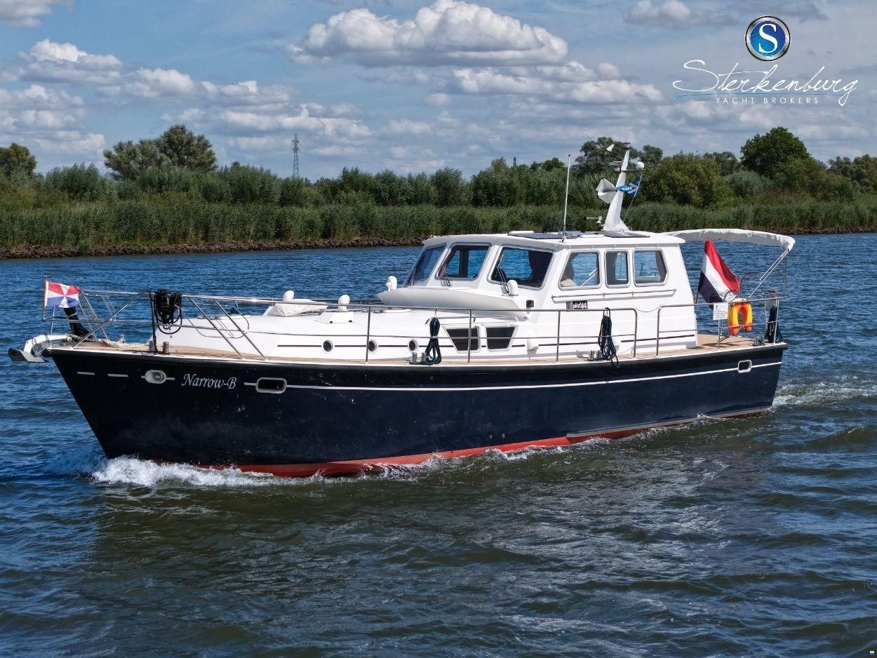 Pilot 44