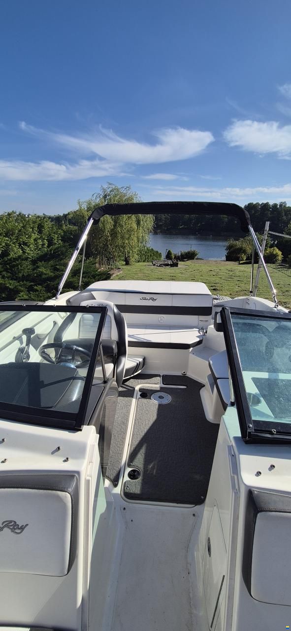 Sea Ray 19SPXE