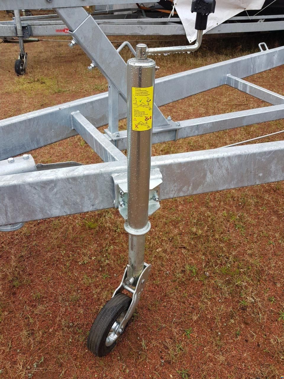 TREFFPUNKT-BOOT PILOB 1,5 - 3,65 T MOTOR
