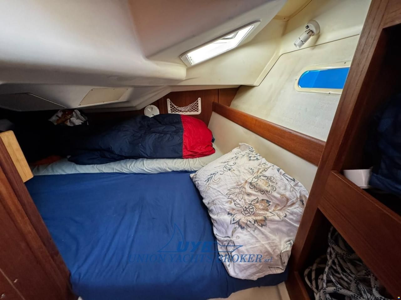 Hunter 320