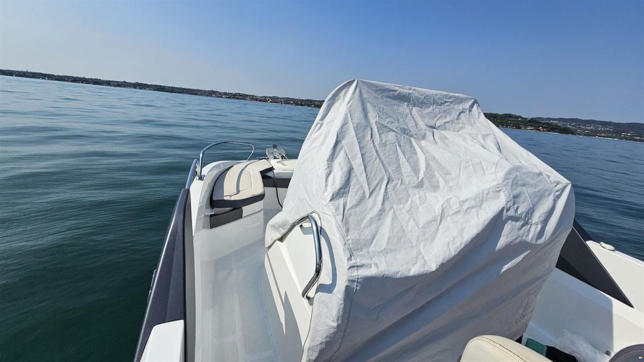 Beneteau Flyer 6 SPACE deck