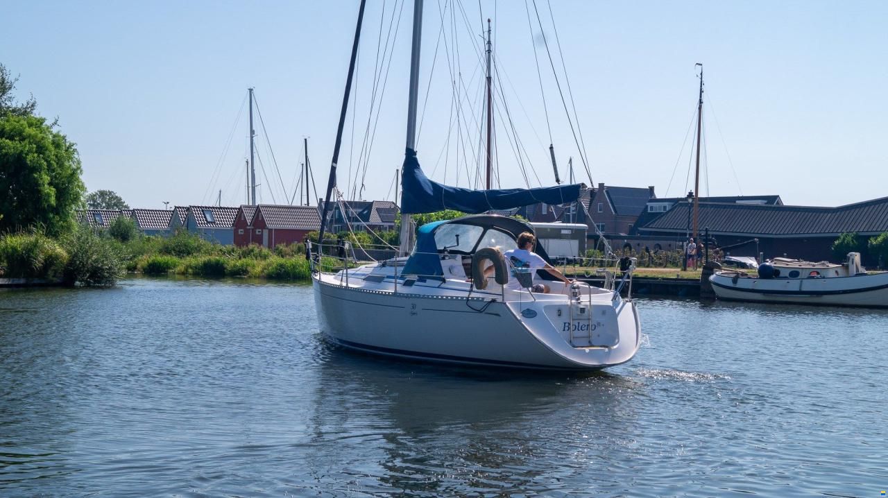 Dufour 30 Classic