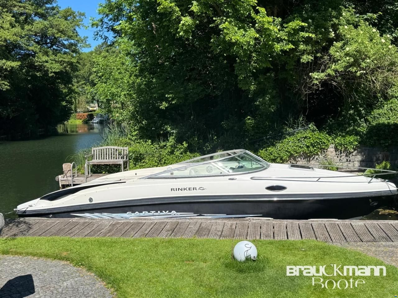Rinker Captiva 246