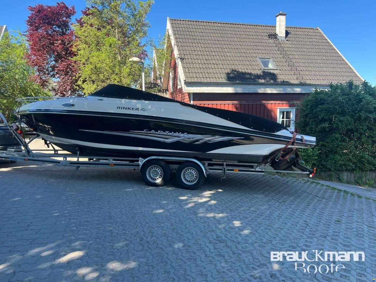 Rinker Captiva 246