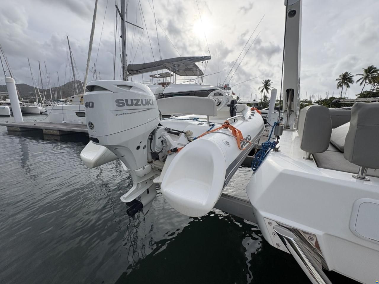 AQUILA 44