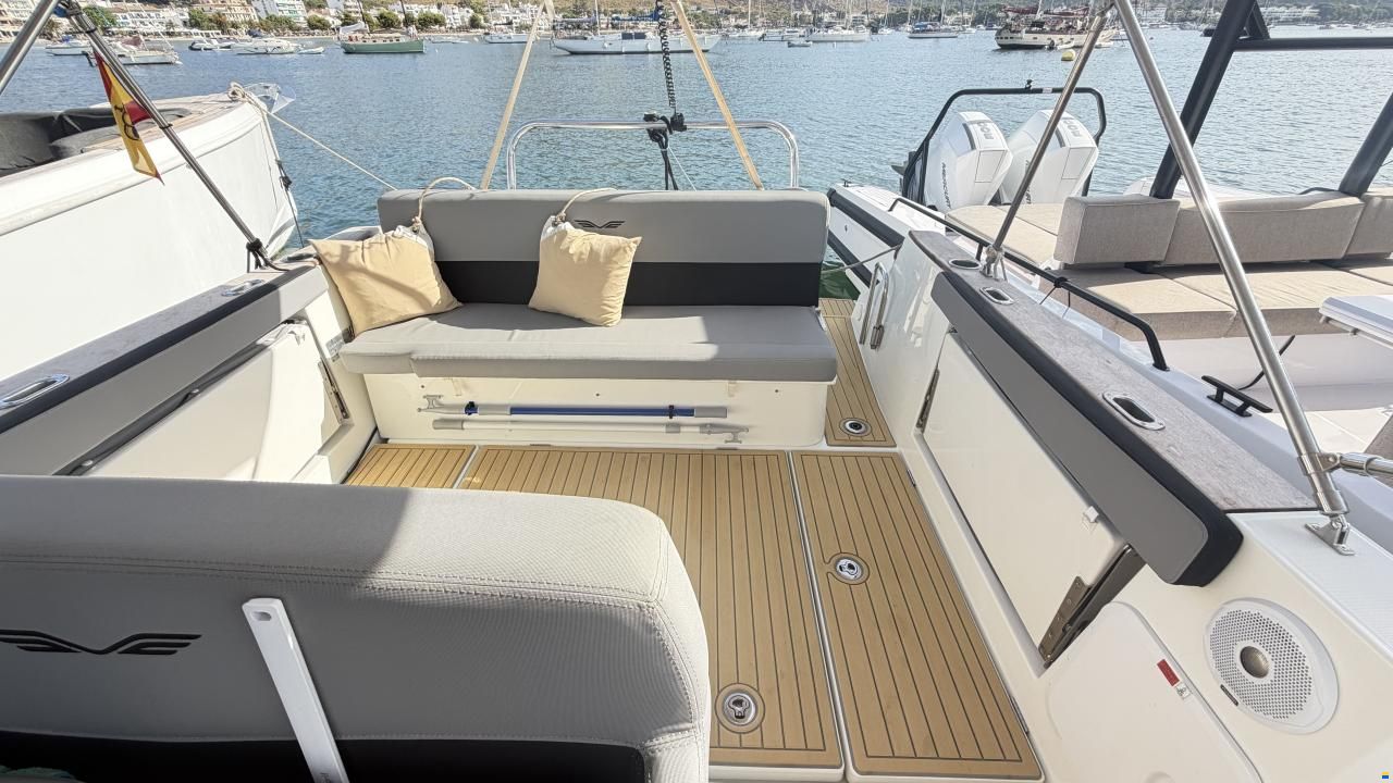Beneteau Flyer 8.8 Sundeck