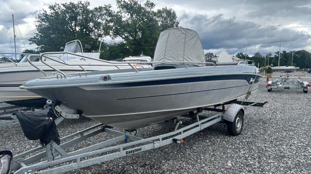 Yamarin Cross 61 CENTER CONSOLE
