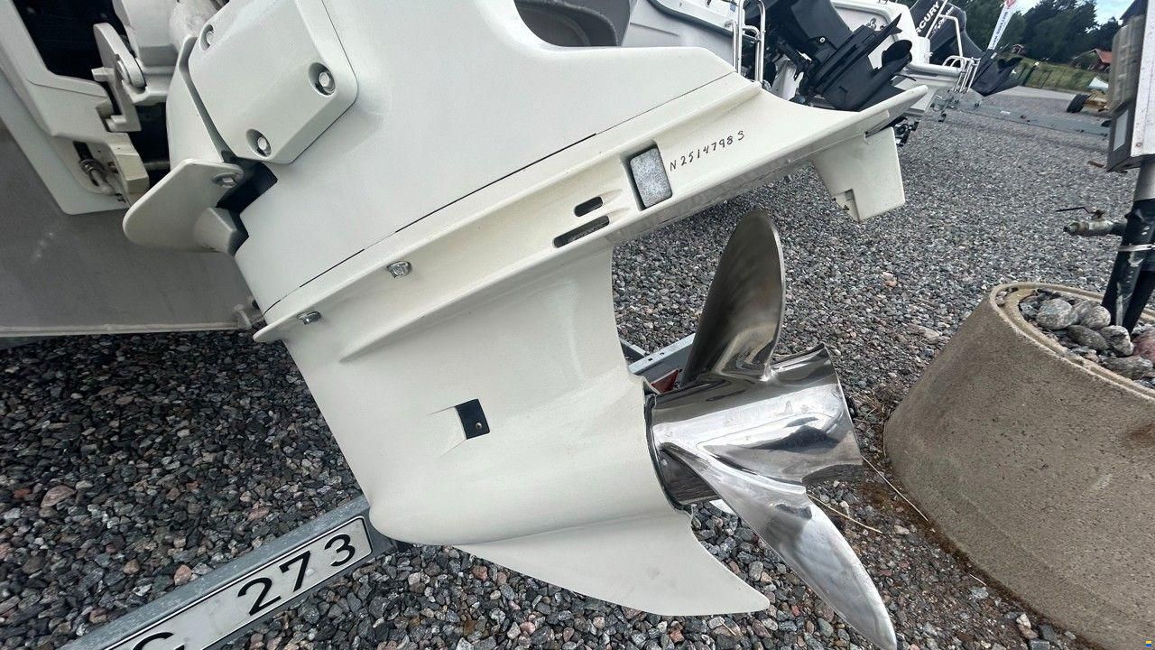 Yamarin Cross 61 CENTER CONSOLE