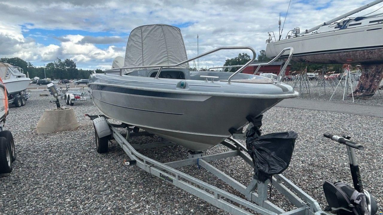 Yamarin Cross 61 CENTER CONSOLE